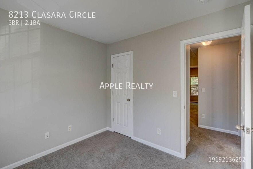 Building Photo - 8213 Clasara Cir