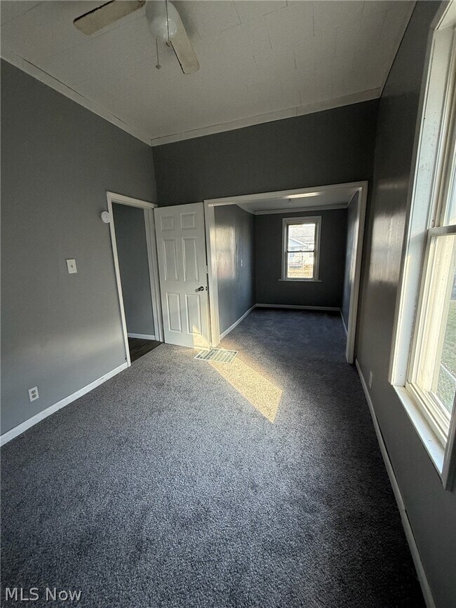 Building Photo - 717 Spangler Dr