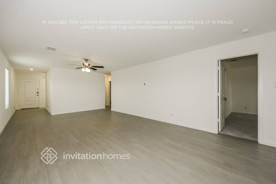 Building Photo - 1202 Canyon Wren Dr