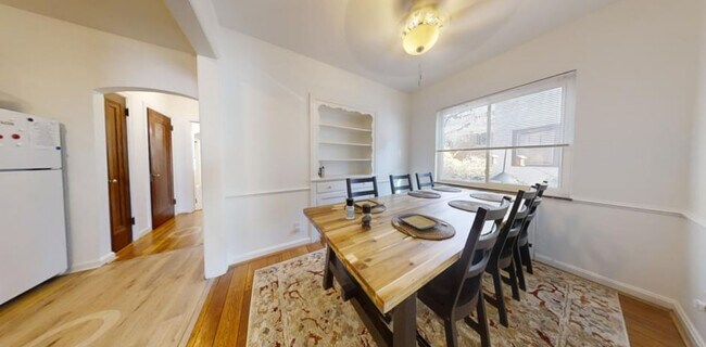 Building Photo - 3458 Linwood Ave