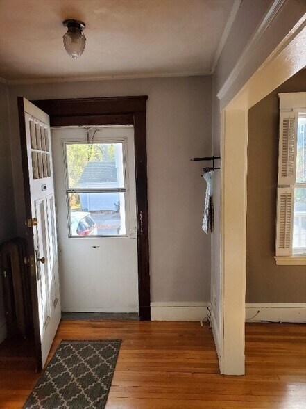 Building Photo - 51 Donnybrook Rd