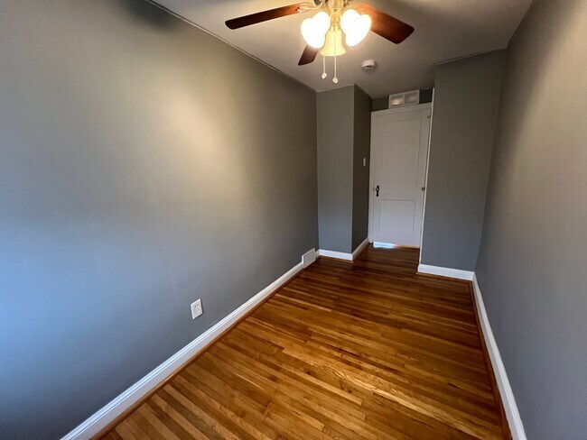 Building Photo - Beautiful 3-bed Single Family Home - Move-in Ready! (Clifton Heights)