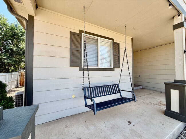 Building Photo - 4631 Fencer Rd