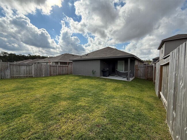 Building Photo - 5607 Redstone Gardens Dr