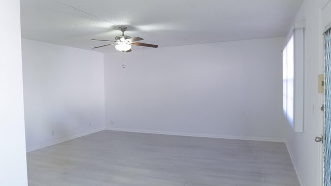 Building Photo - 400 SW 134th Way