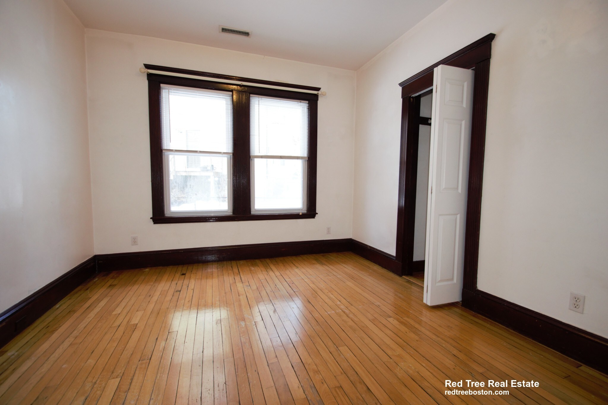 Building Photo - 44 Champney St