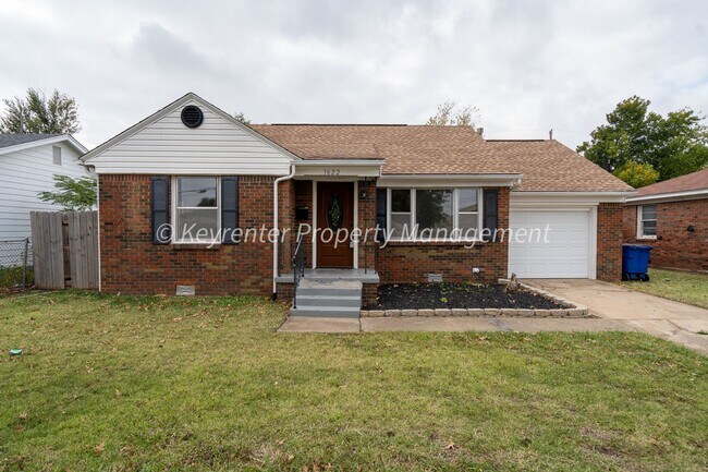 Building Photo - Wonderful 3BD/2BD Home minutes away from Quail Springs Mall & Chisholm Creek.