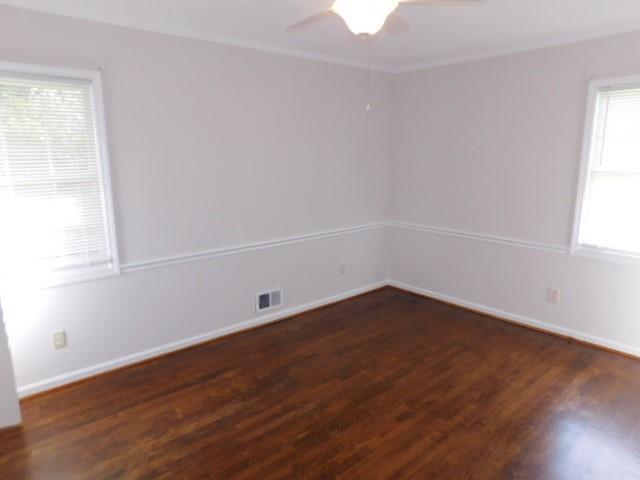 Building Photo - 879 Forest Ridge Dr SE