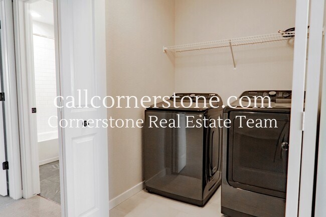 Building Photo - 3683 Levy Pk Dr