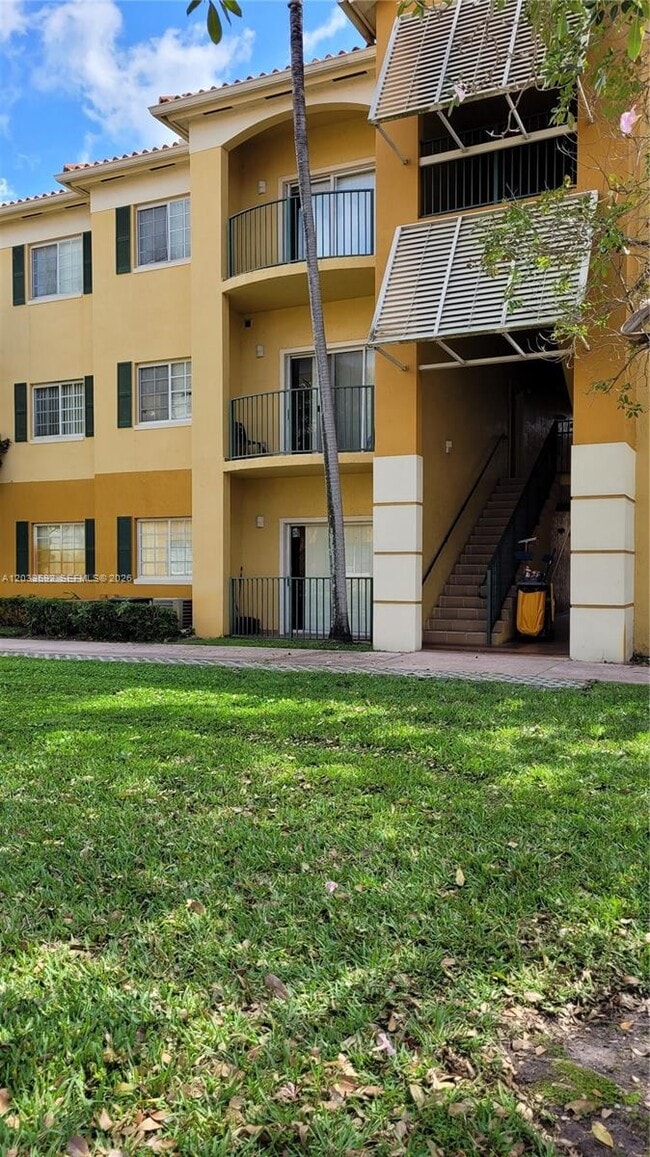 Building Photo - 7280 NW 114th Ave