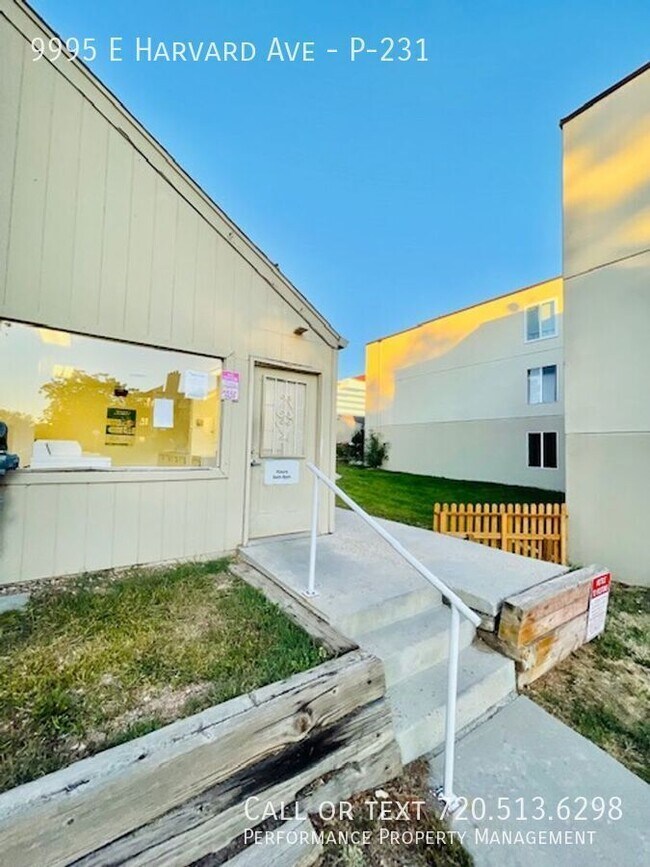 Building Photo - 9995 E Harvard Ave