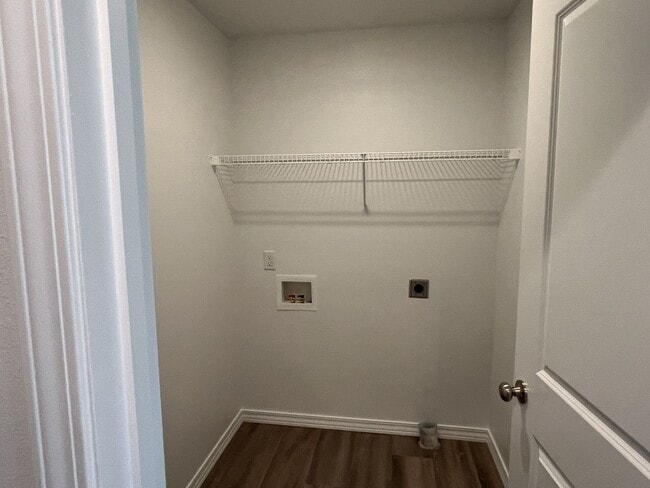 Building Photo - New Home In Nixa-Wont Last!