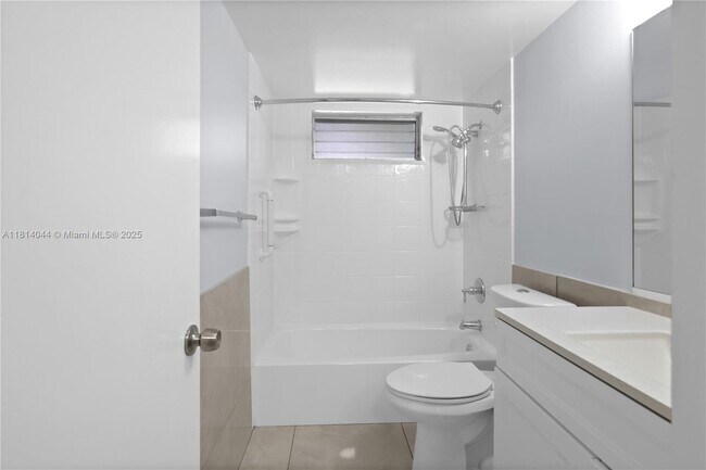 Building Photo - 4100 N 58th Ave