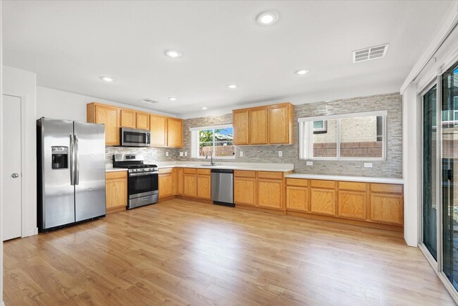 Building Photo - 9376 Fort Bayard Ave