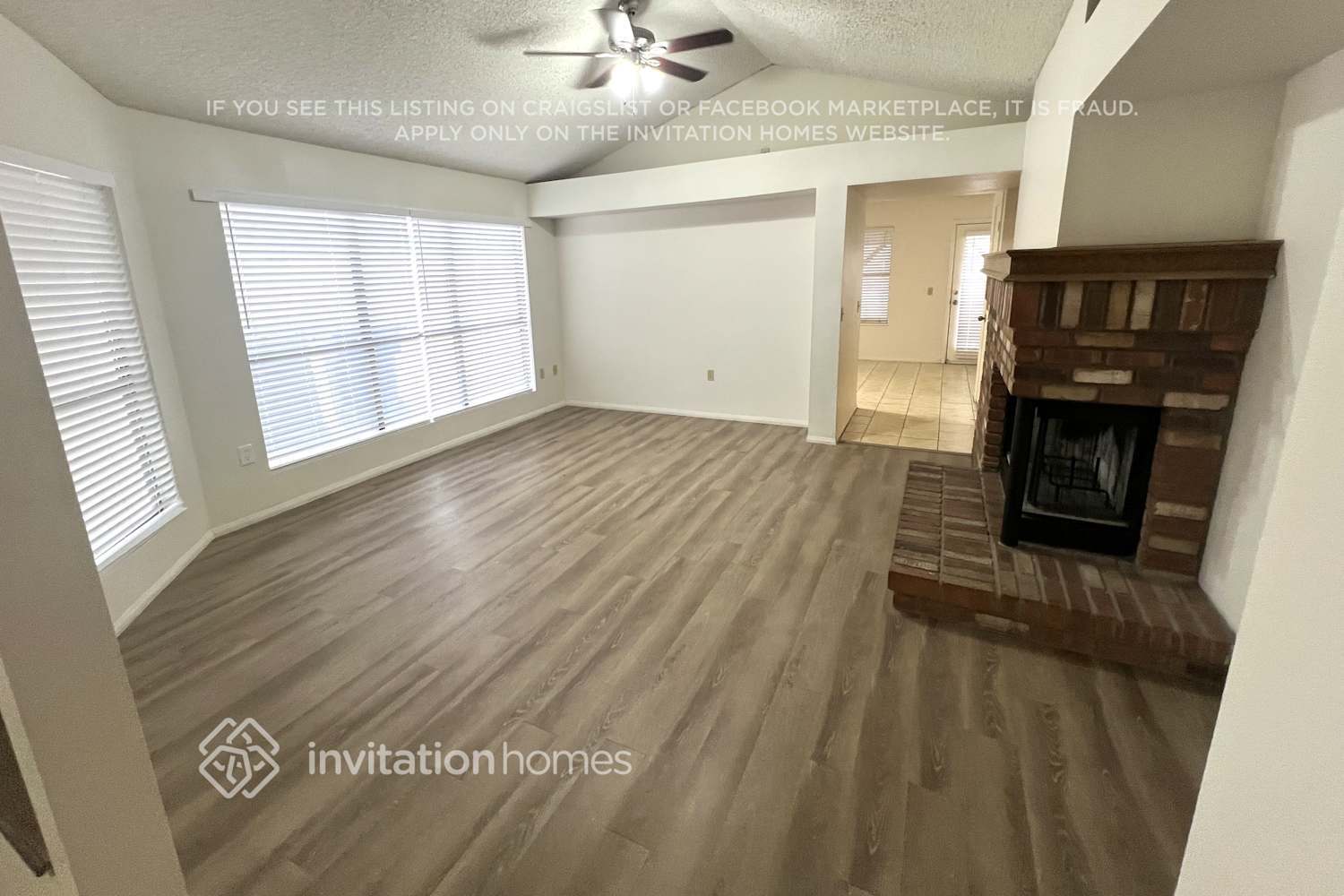 Building Photo - 1545 E Laurel Ave