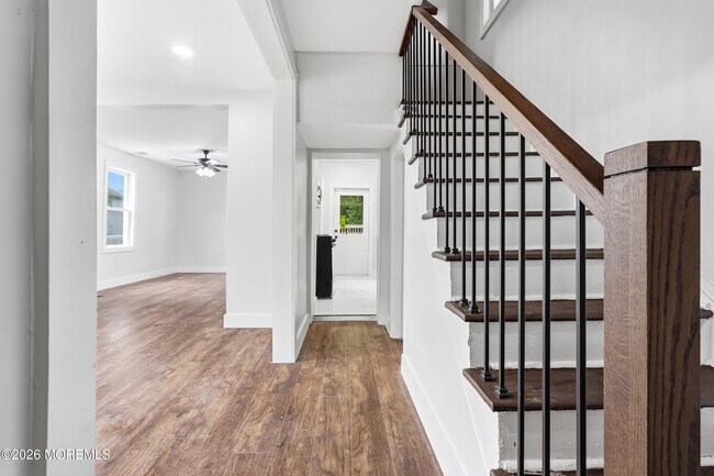 Building Photo - 236 Seaview Ave