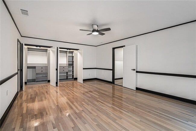 Building Photo - 788 Sherwood Rd N W