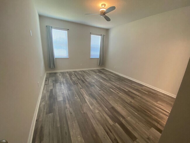 Building Photo - 2304 Tudor Rose Dr