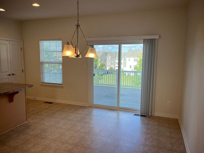 Building Photo - 1253 Elderslie Ln