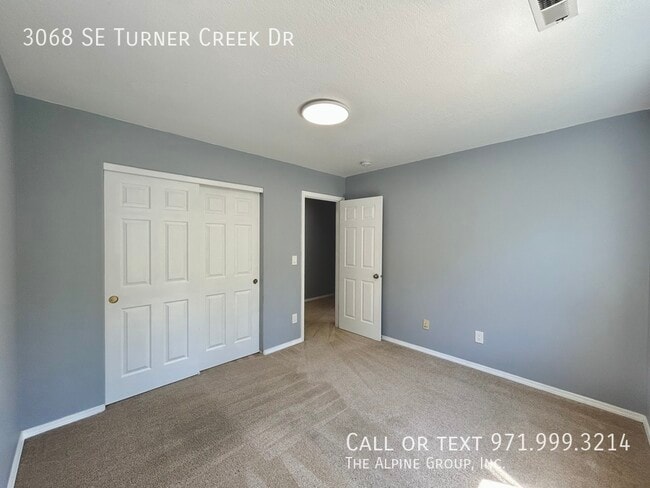 Building Photo - 3068 SE Turner Creek Dr