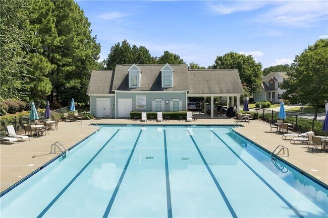 Building Photo - 326 Tuggle Ct