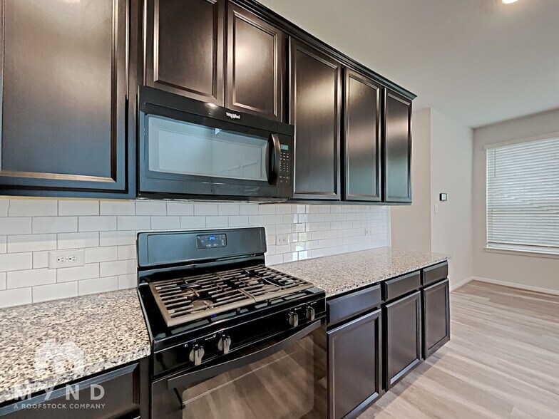 Building Photo - 5709 Pleasanton Pkwy