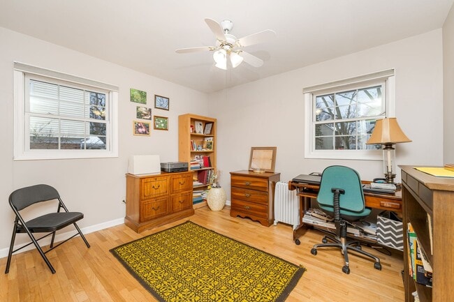 Building Photo - Four Bedroom Home in Portage