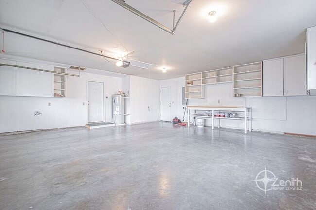 Building Photo - 6509 Louisiana Dr