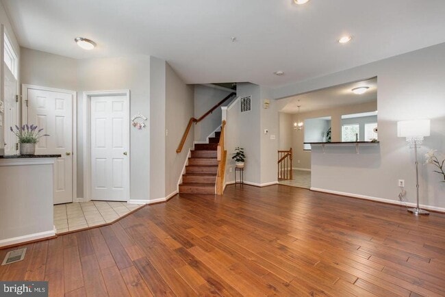 Building Photo - 8832 Papillon Dr
