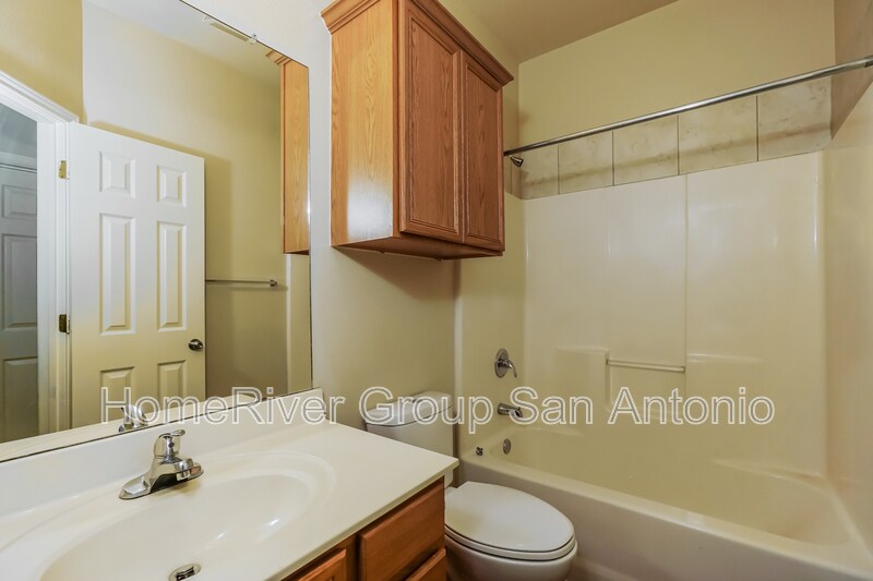 Building Photo - 7105 Tourant Rd