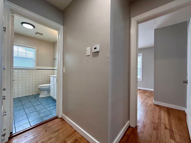 Building Photo - Two Bedroom Home in Muskegon