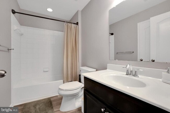 Building Photo - 7524 Briargrove Lane