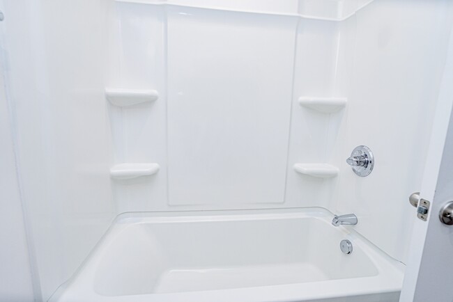 Building Photo - 231 Brooklane Ct