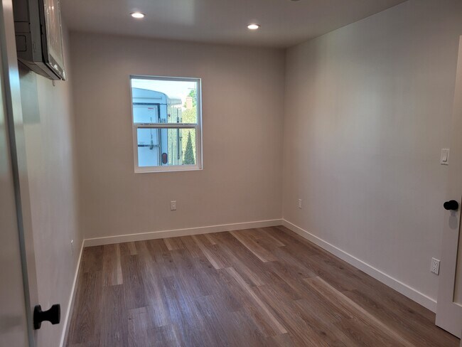 Building Photo - 11164 Piggott Dr