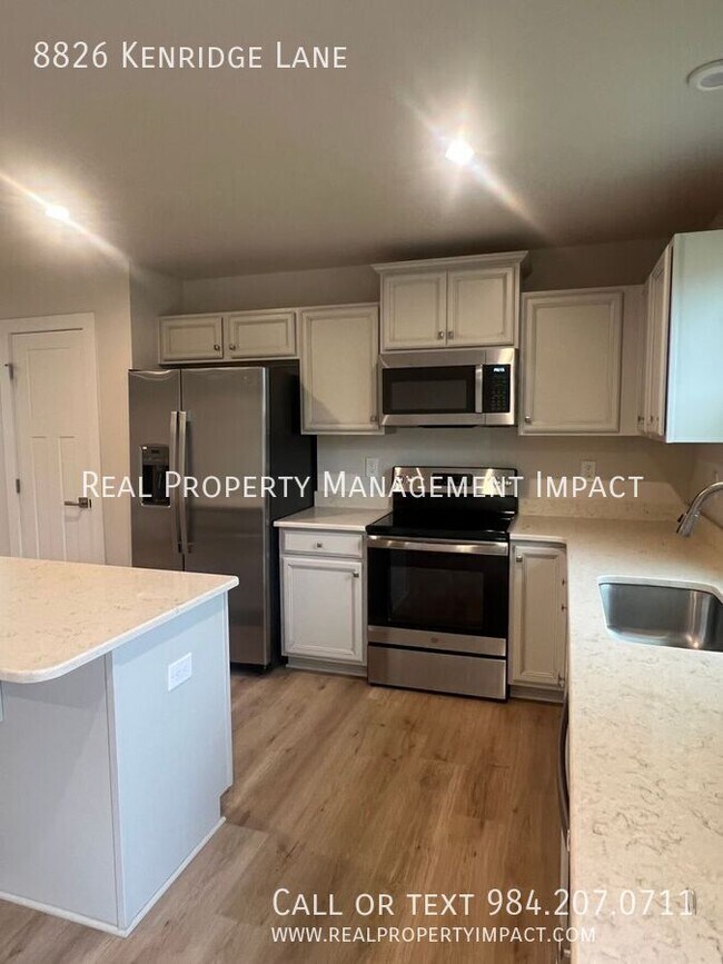 Building Photo - 8826 Kenridge Ln