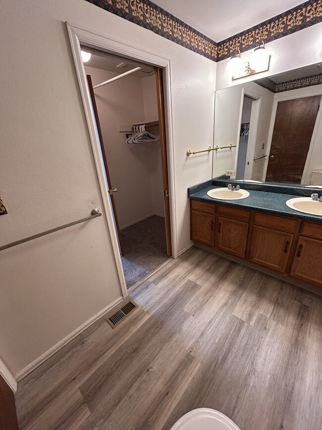 Building Photo - 954 Brant Hollow Ct