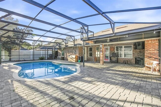 Building Photo - 4 Seaton Valley Path