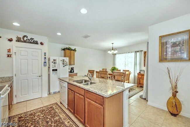Building Photo - 3200 Birch Tree Ln