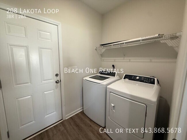 Building Photo - 208 Lakota Lp