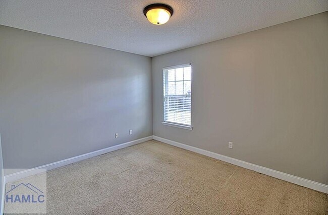 Building Photo - 112 Oak Harvest Ridge