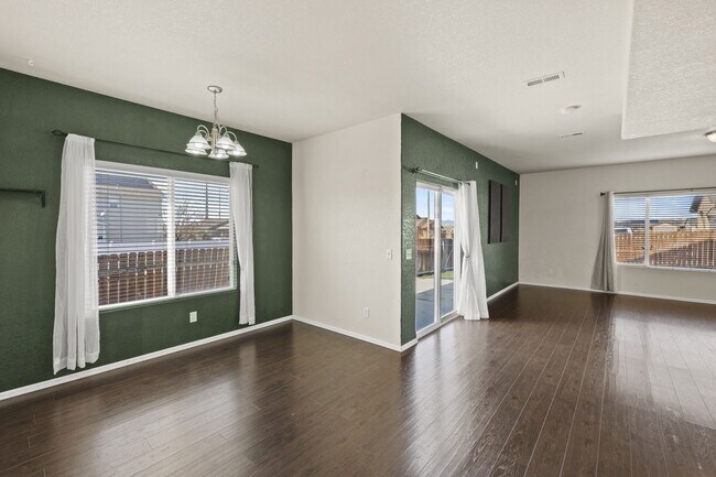 Building Photo - 2217 Inspiration Ln