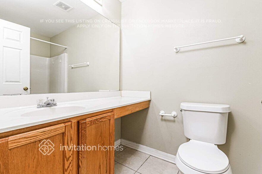 Building Photo - 1160 St Tropez Ct
