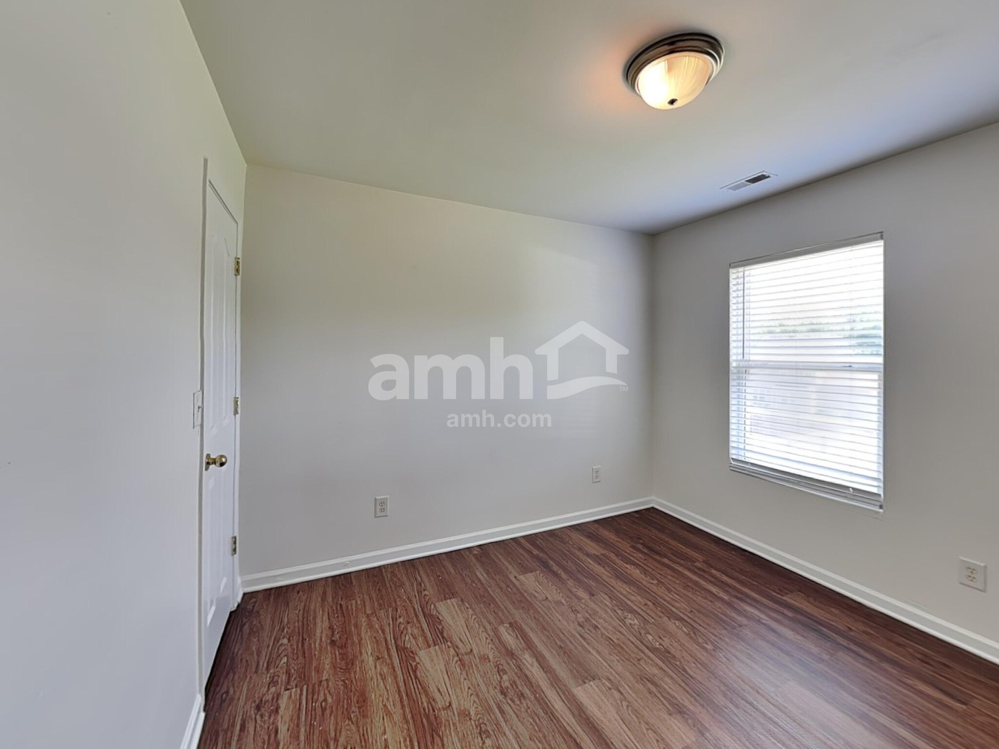 Building Photo - 16112 Stuarts Draft Ct