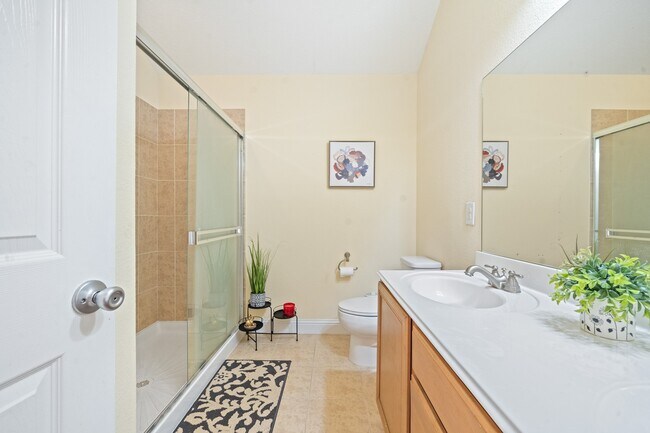 Building Photo - 16514 Sheffield Run Dr