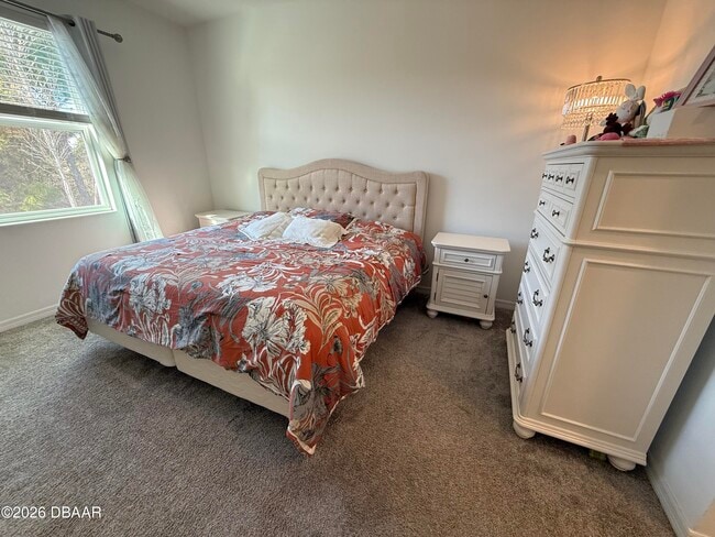 Building Photo - 412 Three Oaks Dr