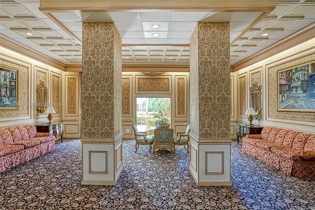 Building Photo - 2500 Parkview Dr