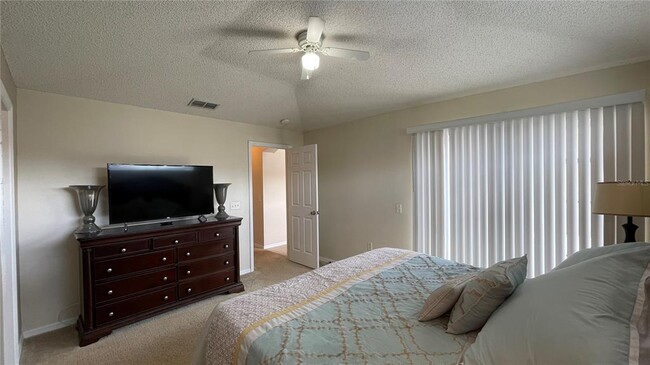 Building Photo - 1327 Casterton Cir