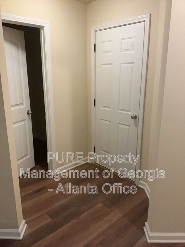 Building Photo - 160 Pine Ridge Rd