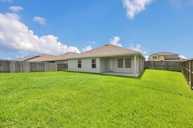 Building Photo - 21391 Owl Rd