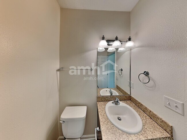 Building Photo - 231 Buck Run Way